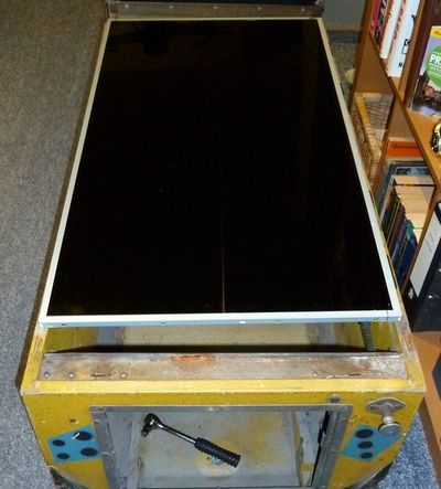 ...und lose auf das Cab gelegt. ...und lose auf das Cab gelegt.